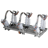 Разъединитель высоковольтный РЛК-2-IV-10/630-ПЛ-УХЛ1 (с приводом) КЭАЗ 321801  Изображение Разъединитель высоковольтный РЛК-2-IV-10/630-ПЛ-УХЛ1 (с приводом) КЭАЗ 321801