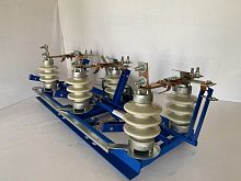 Изображение Разъединитель РЛНД-2-10-200 УХЛ1 с приводом ПРНЗ-2-10 3п Электрофарфор 00001154 