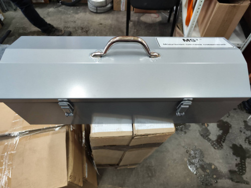 Ящик для инструмента 510х220х240мм металлический 3M Изображение Ящик для инструмента 510х220х240мм металлический 3M