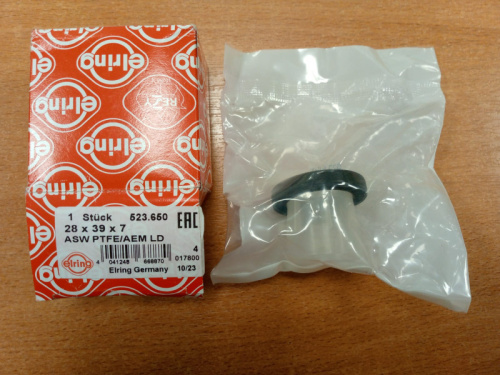 Elring Сальник Уплотняющее кольцо распределительный вал, арт. 523.650 Изображение Elring Сальник Уплотняющее кольцо распределительный вал, арт. 523.650